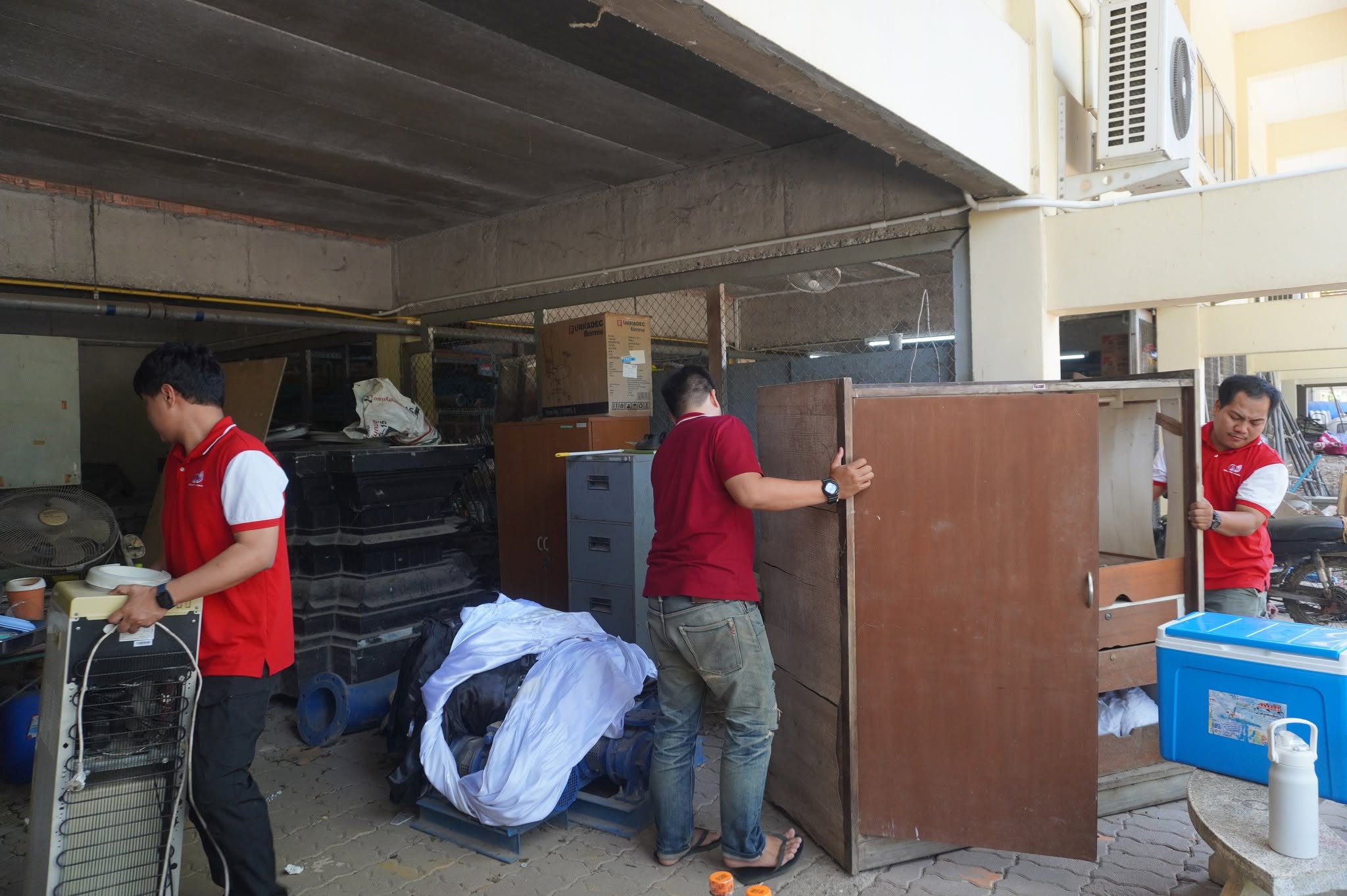 ภาพกิจกรรม Big Cleaning Day @ OOU Green & Clean “สะอาดขึ้น เขียวขึ้น น่าทำงานขึ้น”