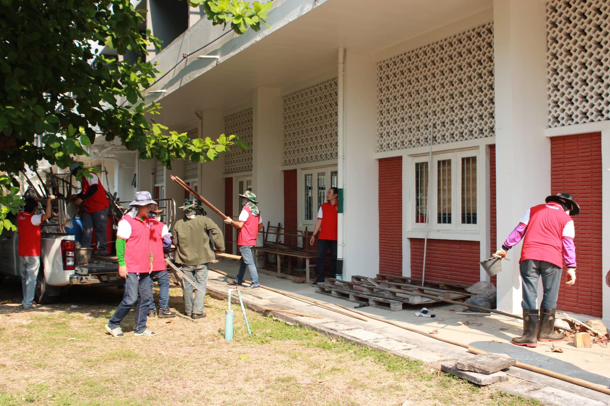 ภาพกิจกรรม Big Cleaning Day @ OOU Green & Clean “สะอาดขึ้น เขียวขึ้น น่าทำงานขึ้น”
