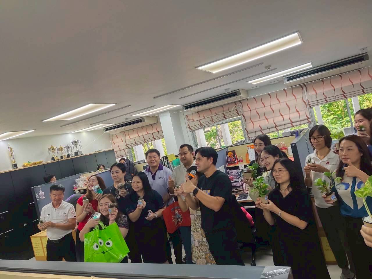 รณรงค์ สร้างจิตสำนึกที่ดี แก่บุคลากรสำนักงานมหาวิทยาลัย 2