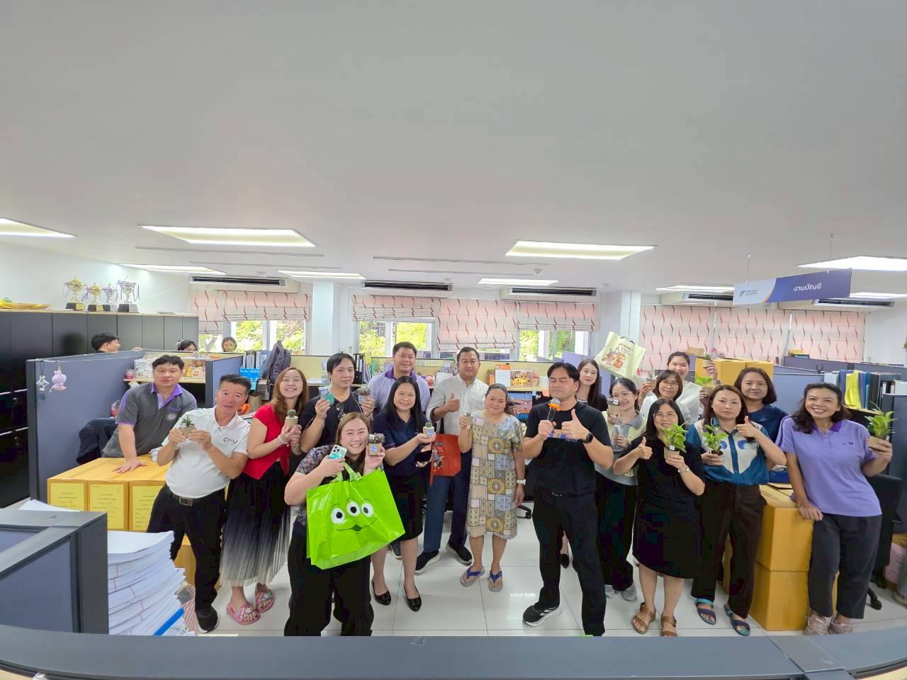 รณรงค์ สร้างจิตสำนึกที่ดี แก่บุคลากรสำนักงานมหาวิทยาลัย 2