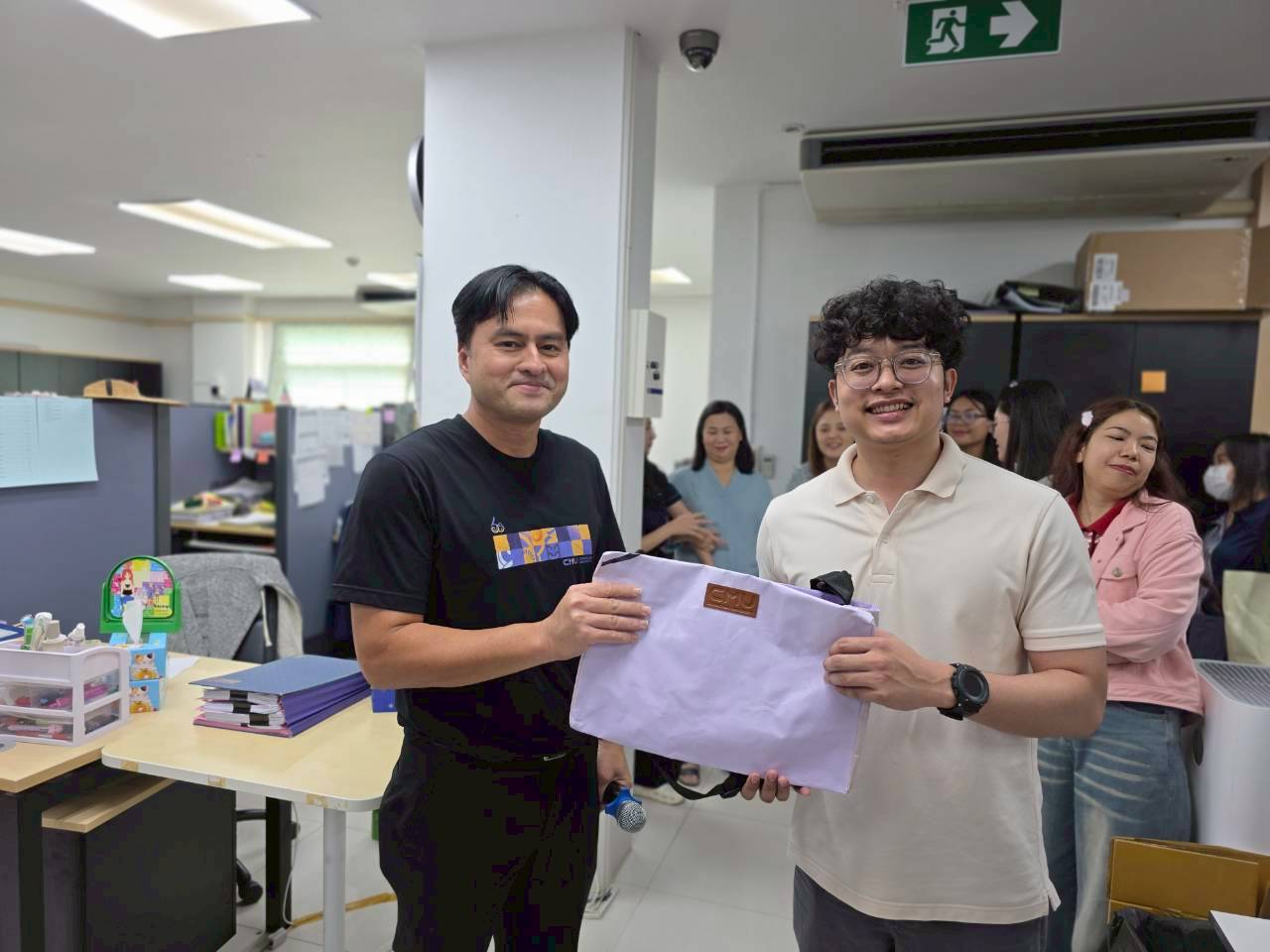 รณรงค์ สร้างจิตสำนึกที่ดี แก่บุคลากรสำนักงานมหาวิทยาลัย 2